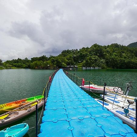 Roxy Tasik Biru Resort City Bau ภายนอก รูปภาพ