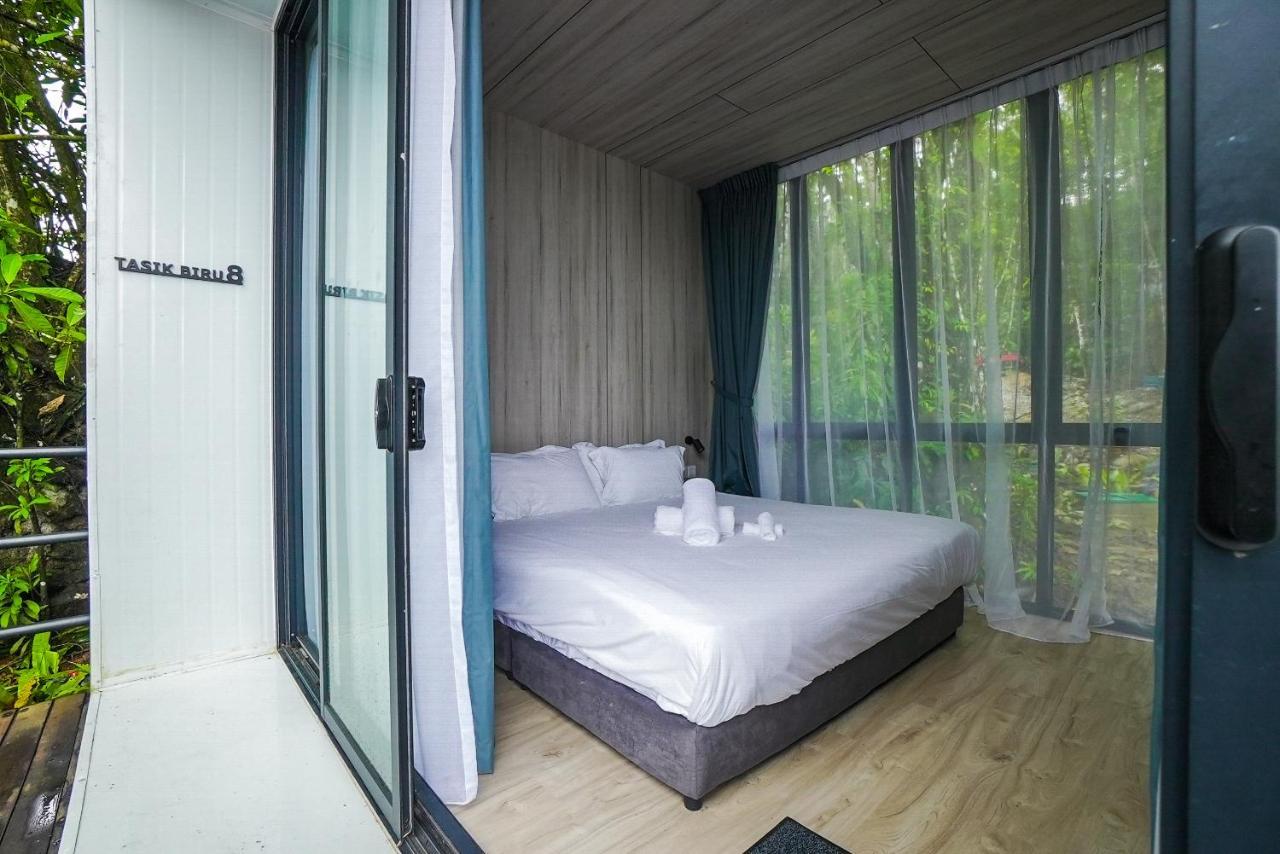 Roxy Tasik Biru Resort City Bau ภายนอก รูปภาพ