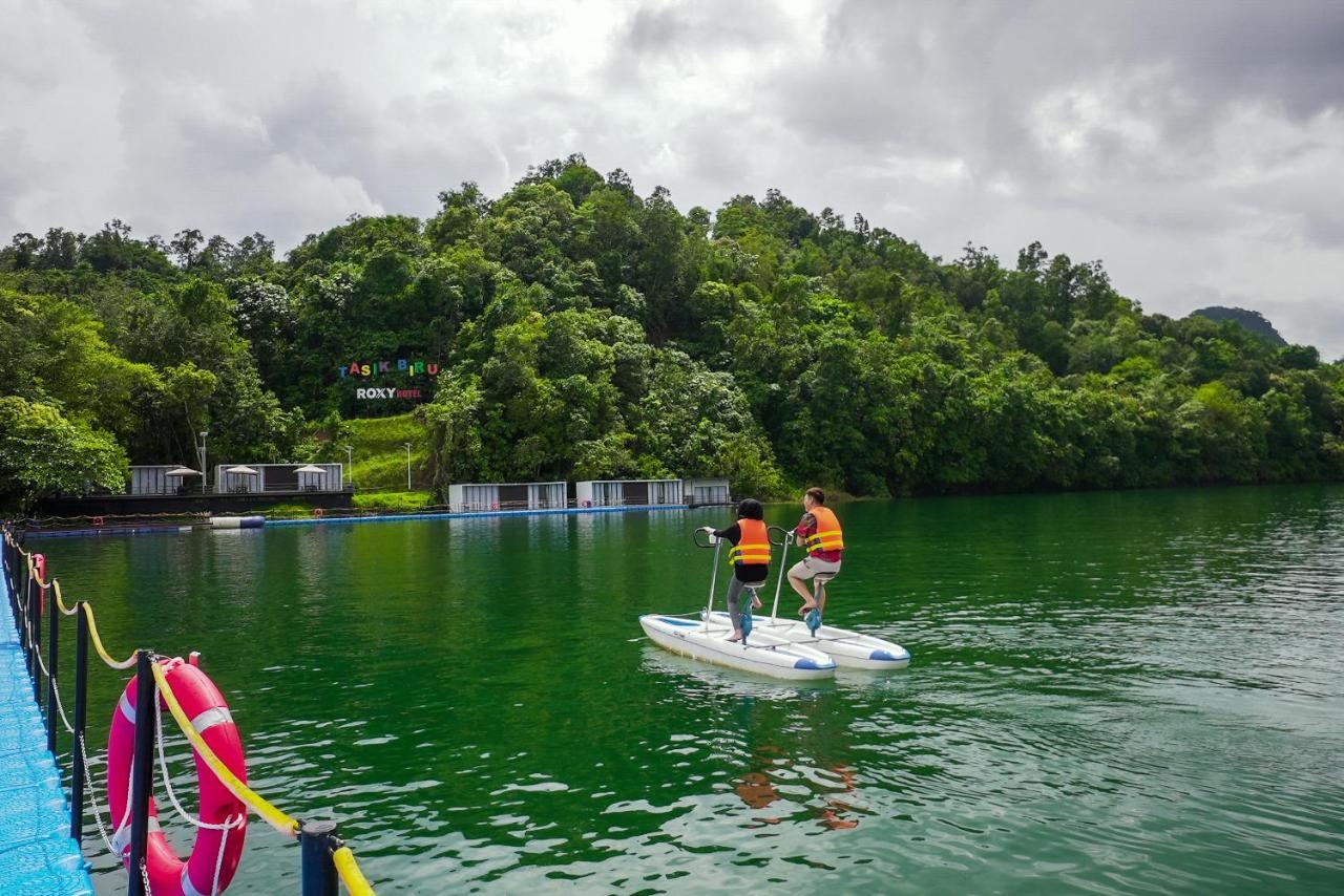 Roxy Tasik Biru Resort City Bau ภายนอก รูปภาพ