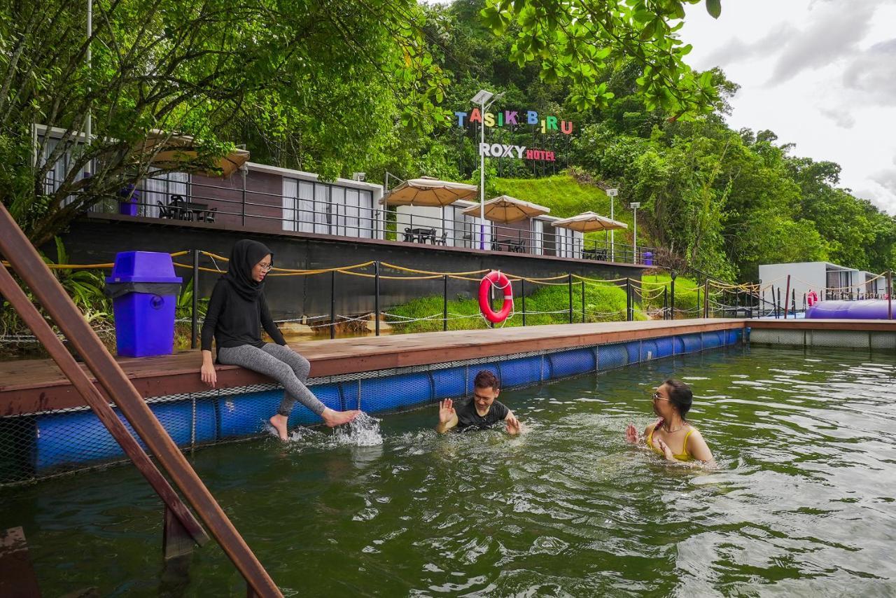 Roxy Tasik Biru Resort City Bau ภายนอก รูปภาพ
